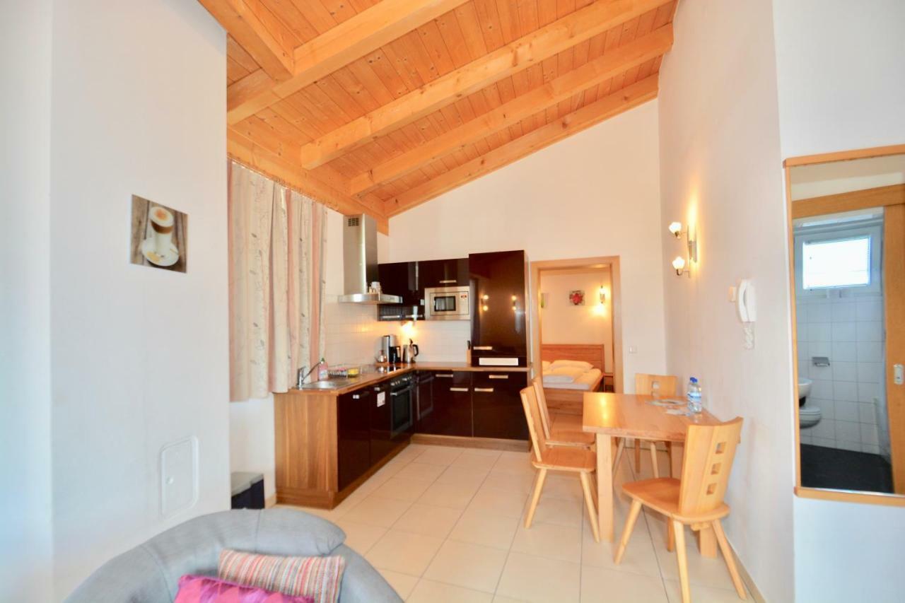 קפרון Apartment Peter In Adler Resort By Z-K-H Rentals מראה חיצוני תמונה