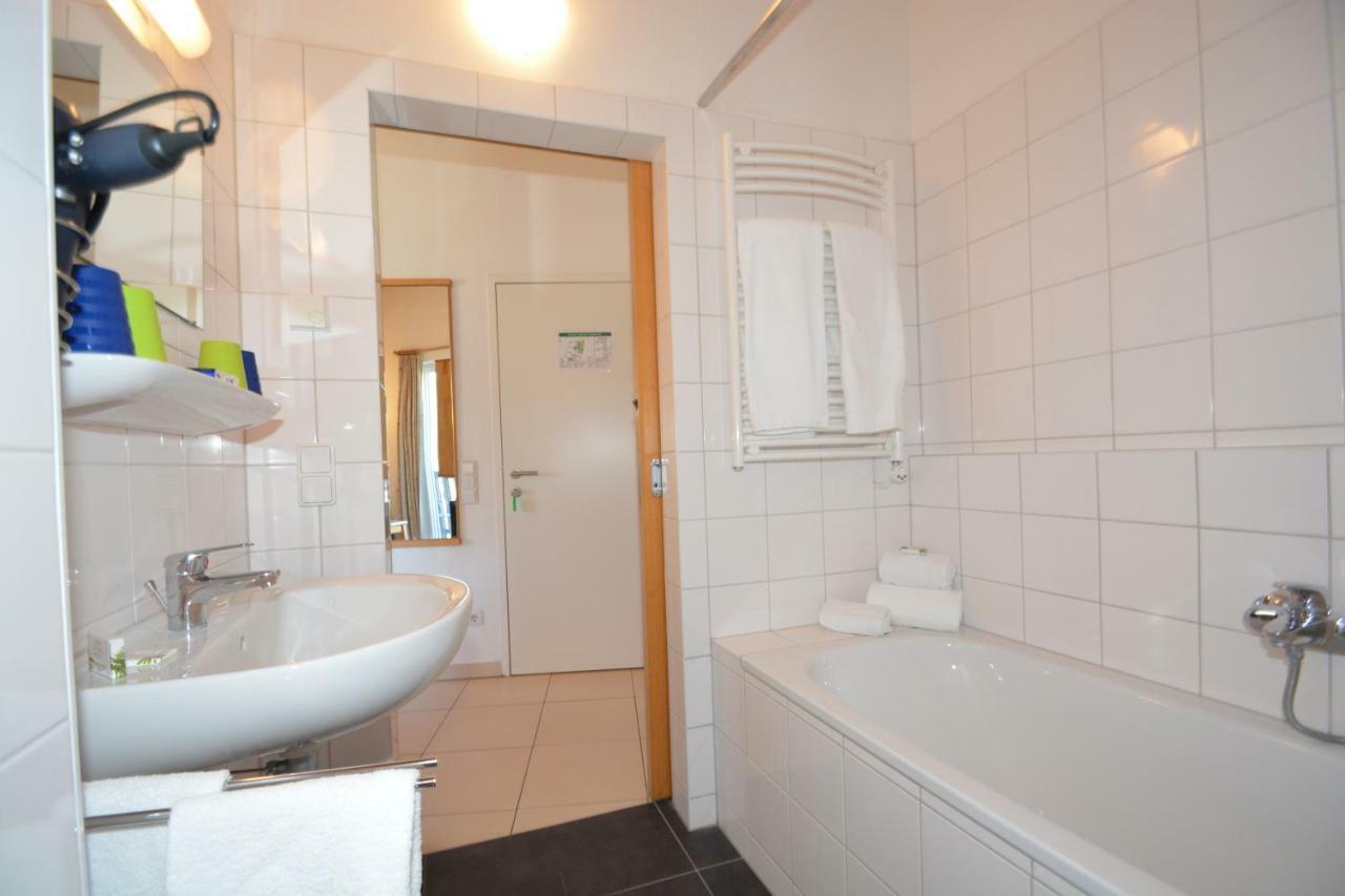 קפרון Apartment Peter In Adler Resort By Z-K-H Rentals מראה חיצוני תמונה